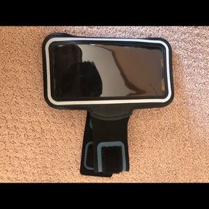 iPhone arm band running case